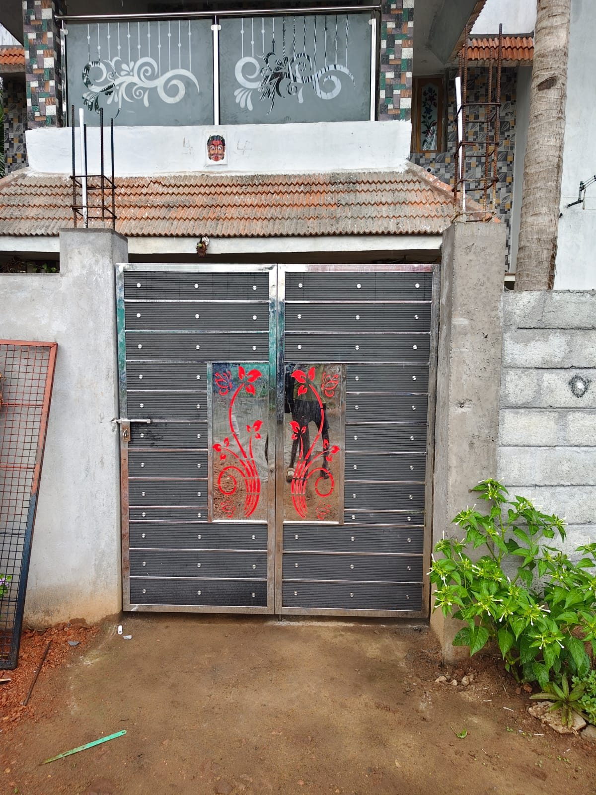 Exterior Image 11
