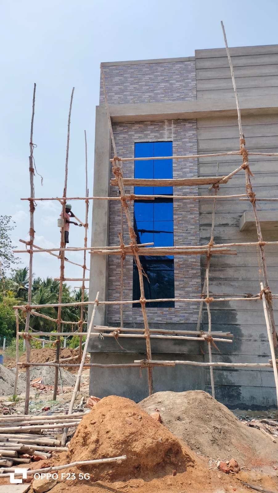 Exterior Image 16